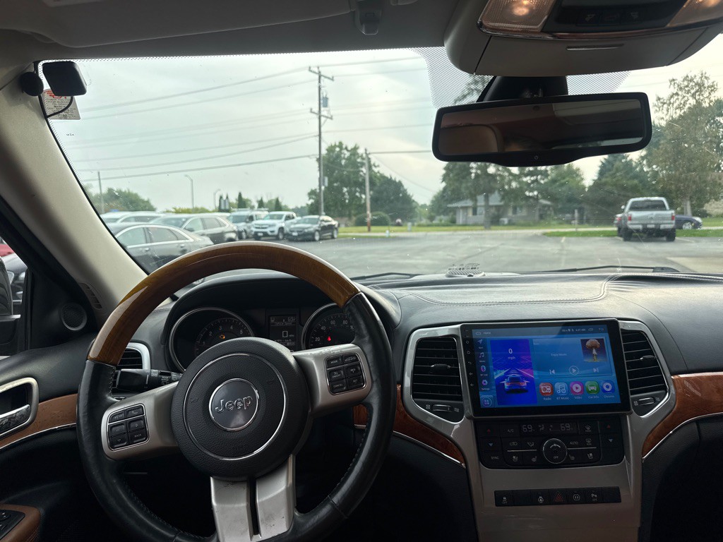 2012 Jeep Grand Cherokee Image 10