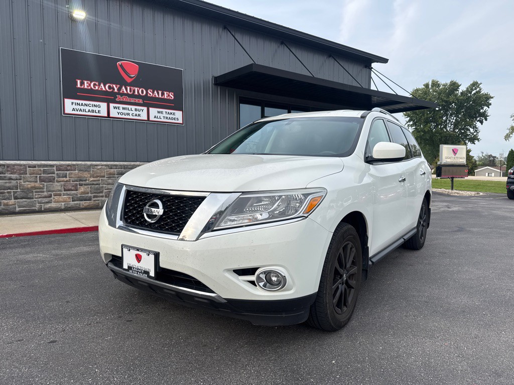 2015 Nissan Pathfinder Image 1