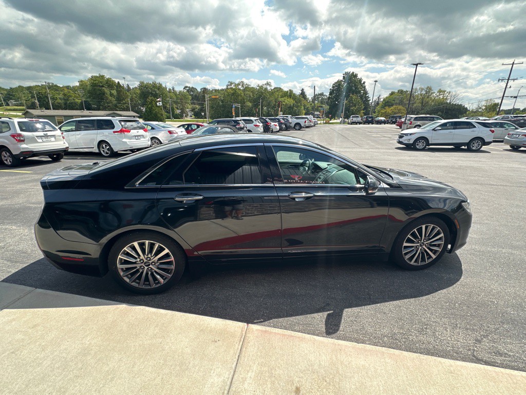 2017 Lincoln MKZ Image 6