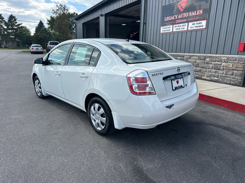 2010 Nissan Sentra Image 3