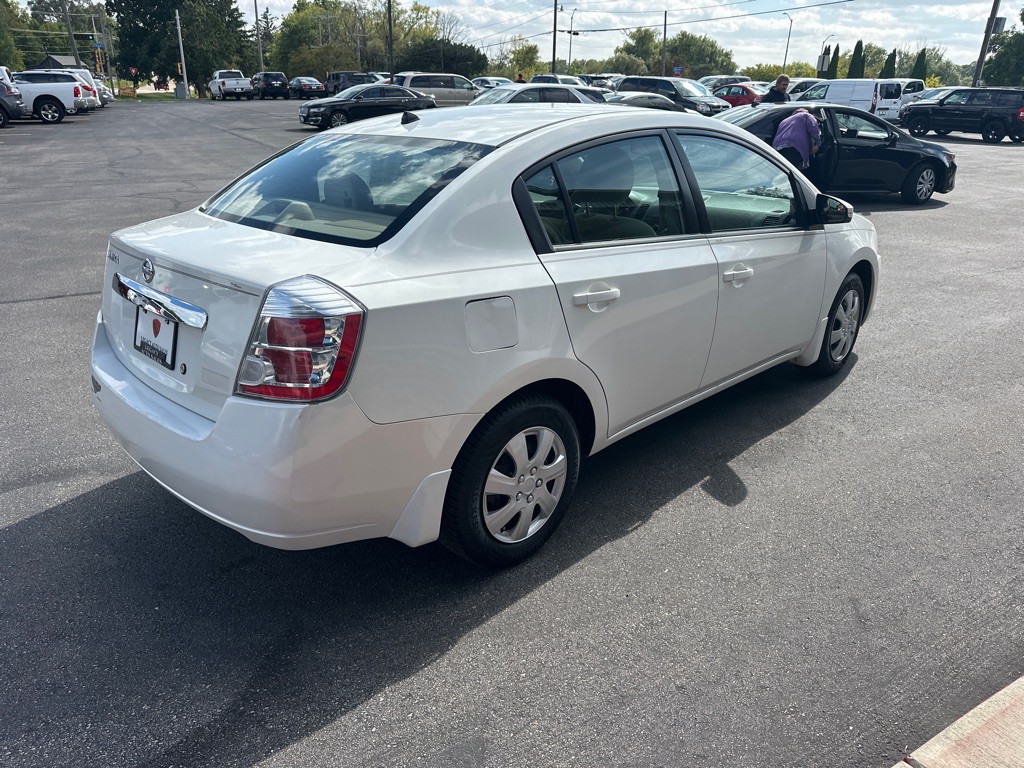 2010 Nissan Sentra Image 5