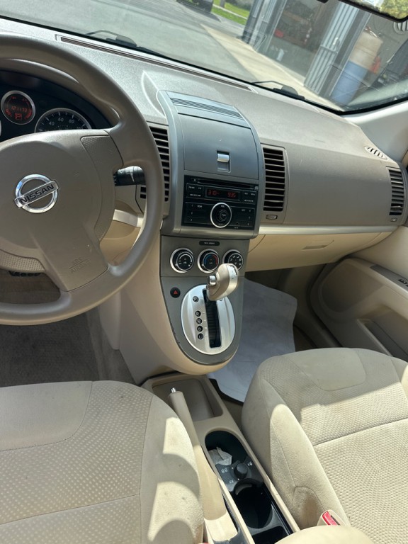 2010 Nissan Sentra Image 12