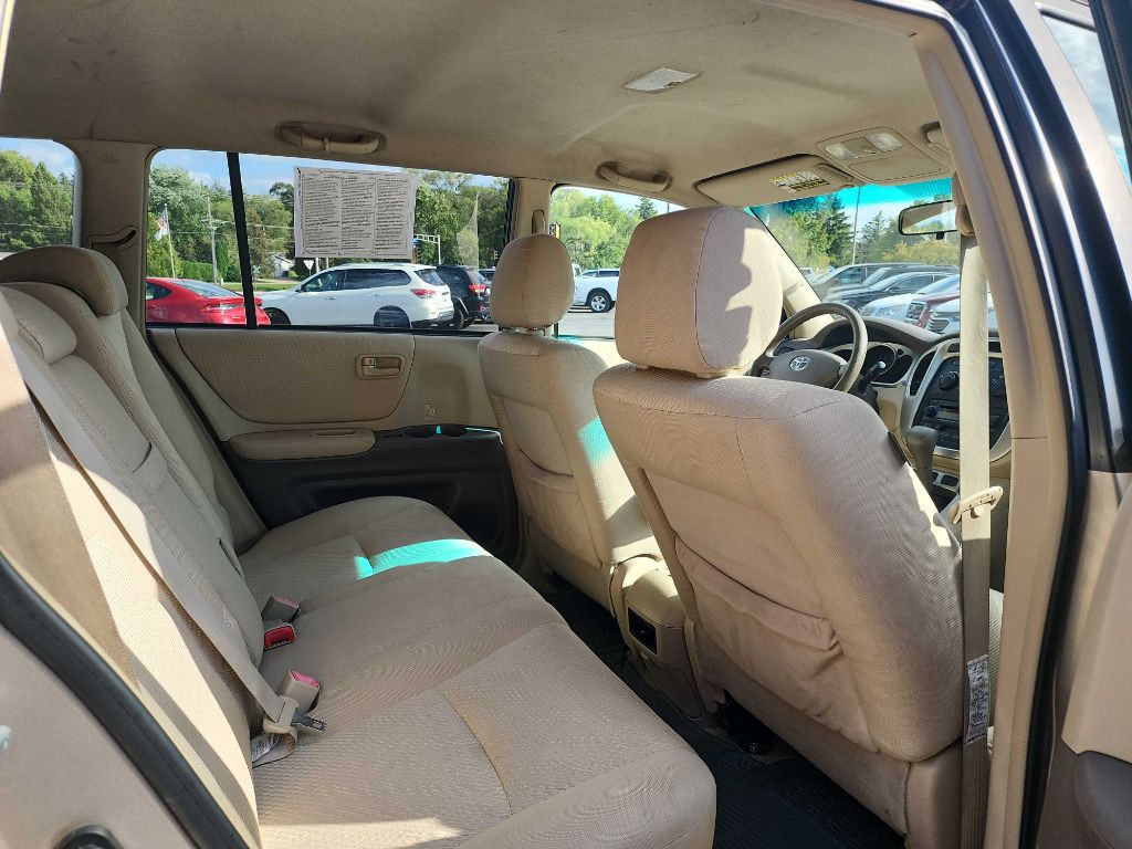 2005 Toyota Highlander Image 10