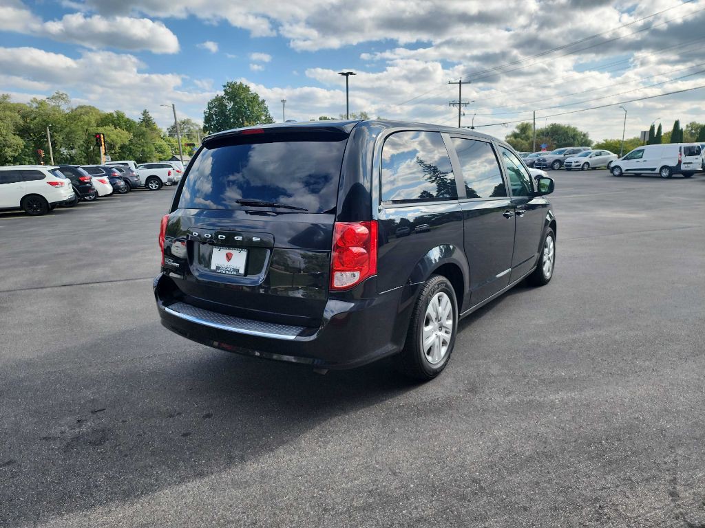 2018 Dodge Grand Caravan Image 2