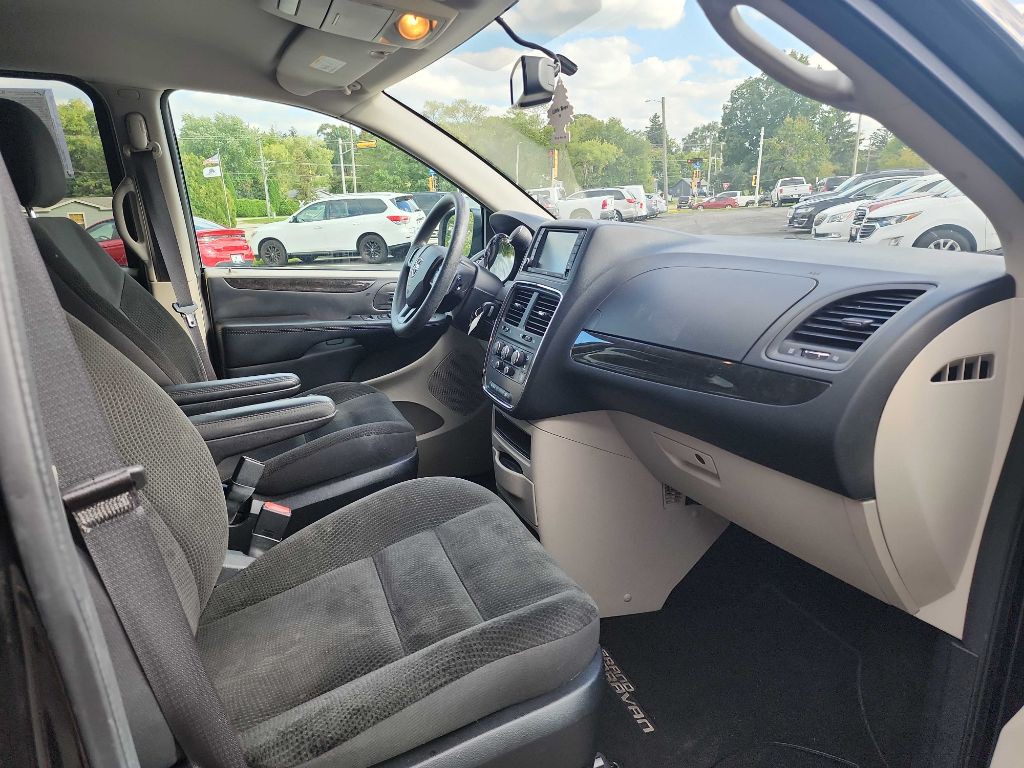 2018 Dodge Grand Caravan Image 9