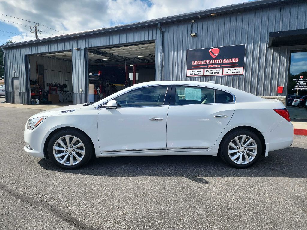 2016 Buick Lacrosse Image 2