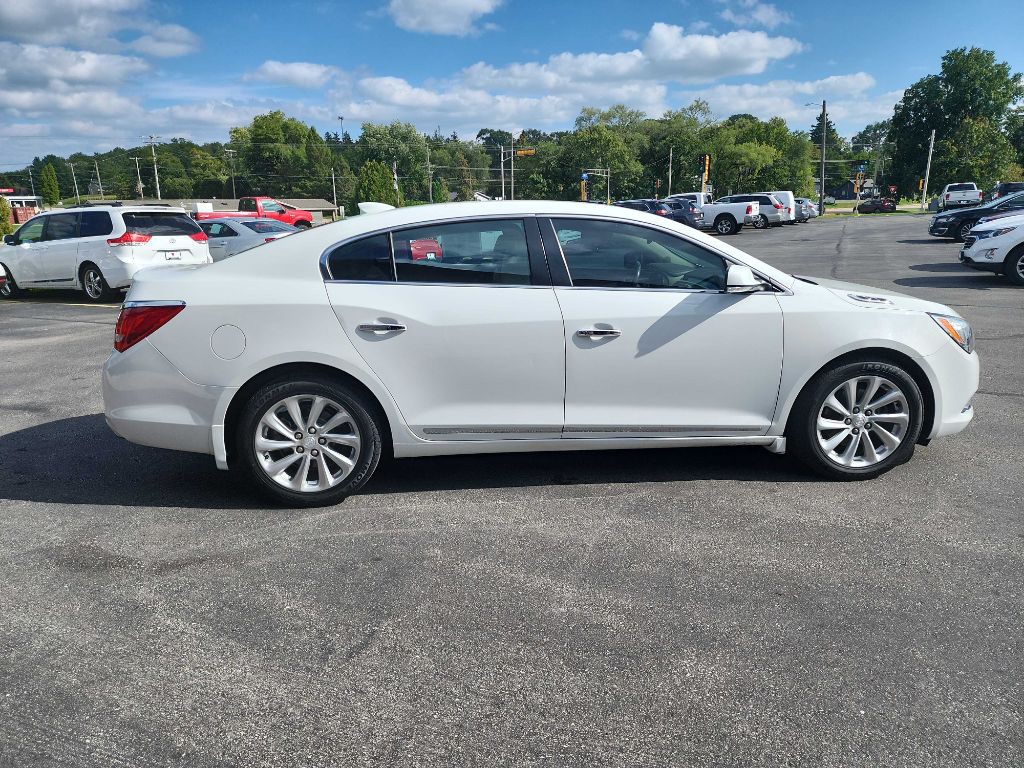 2016 Buick Lacrosse Image 6