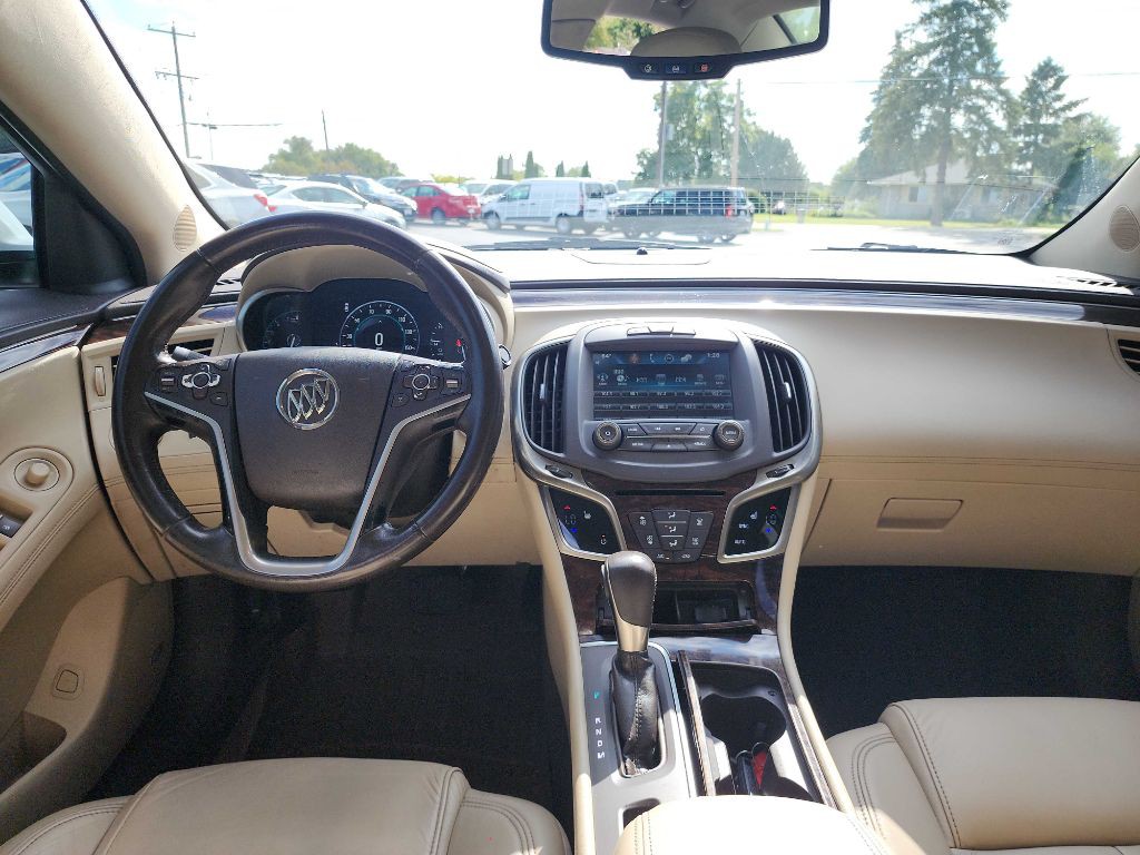 2016 Buick Lacrosse Image 11