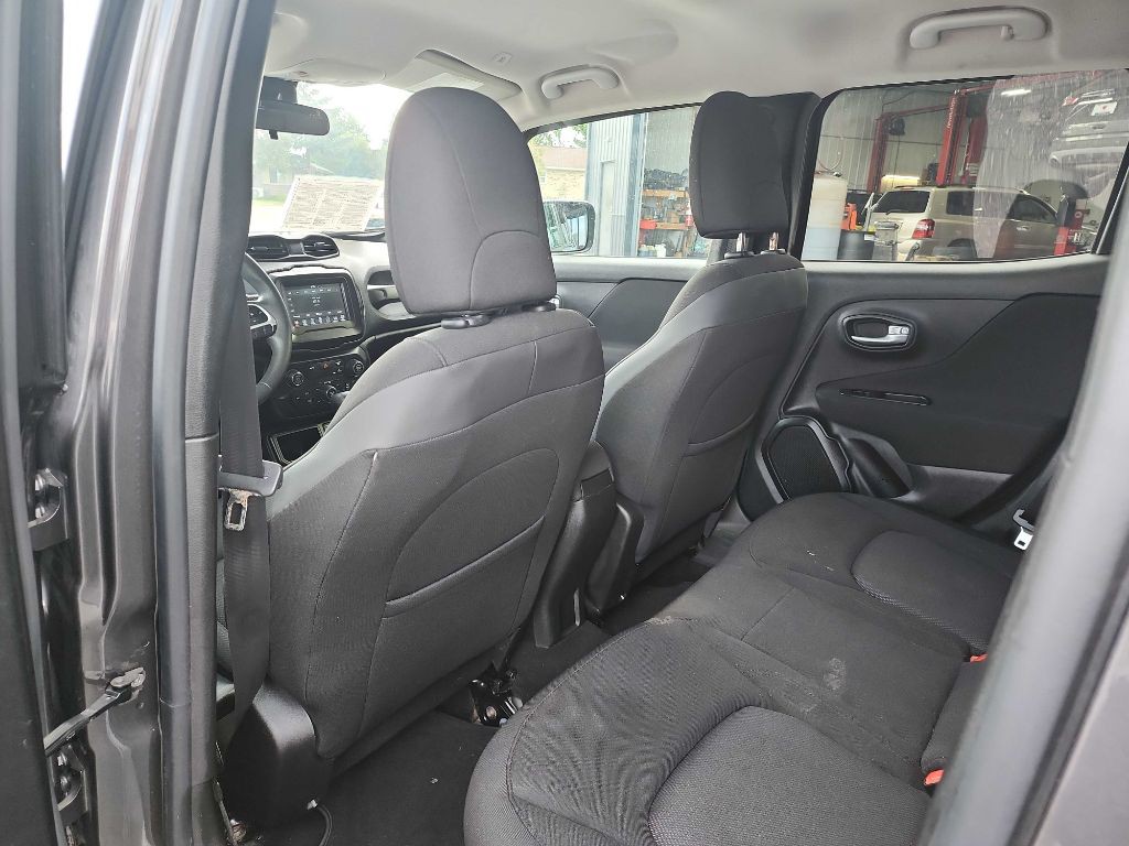 2021 Jeep Renegade Image 11