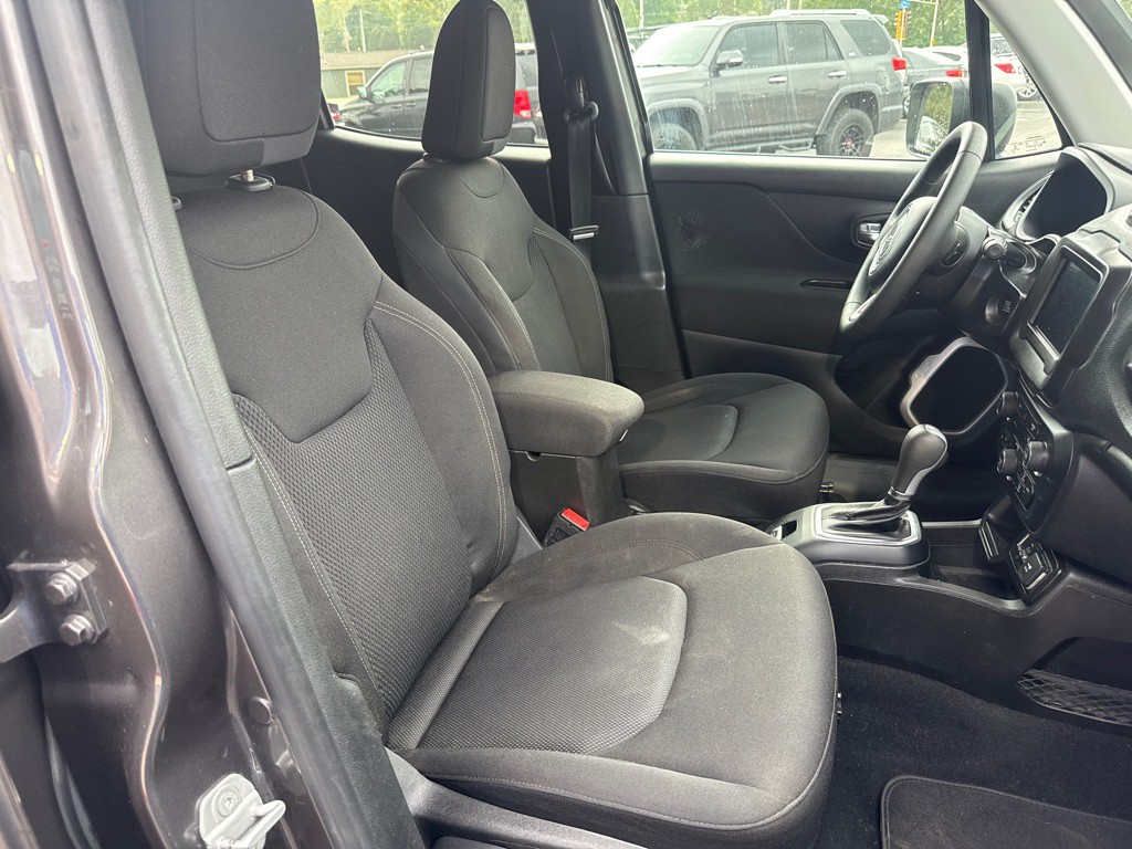 2021 Jeep Renegade Image 12