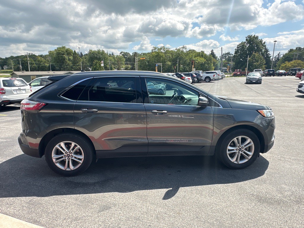 2019 Ford Edge Image 6
