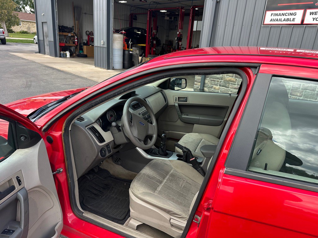 2008 Ford Focus Image 10