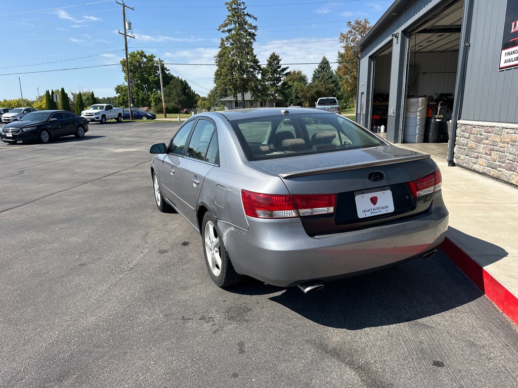 2008 Hyundai Sonata Image 3