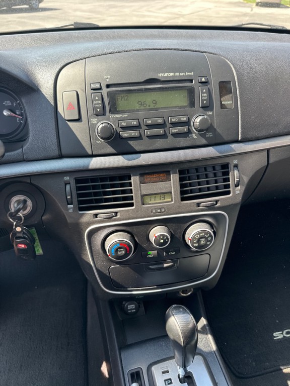 2008 Hyundai Sonata Image 12