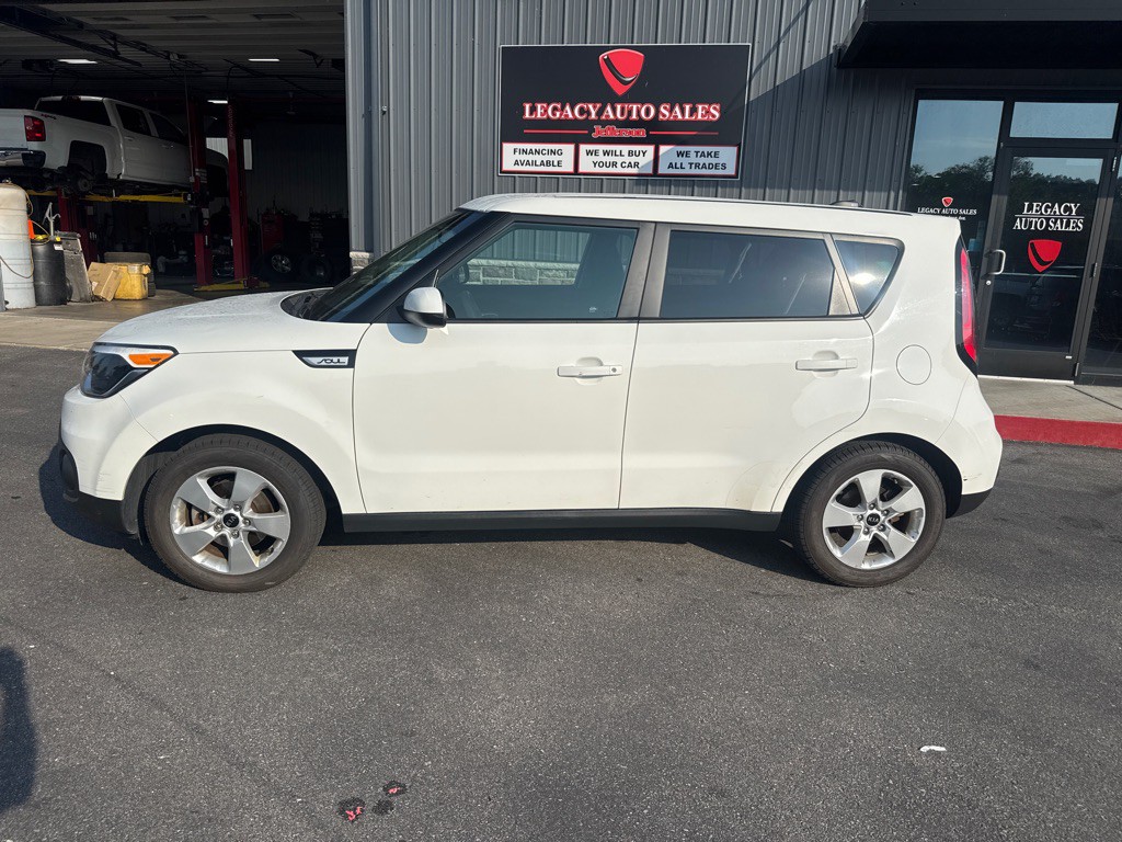 2018 Kia Soul Image 2