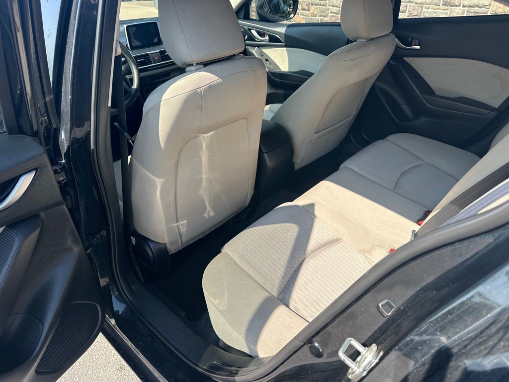 2015 Mazda Mazda3 Image 9