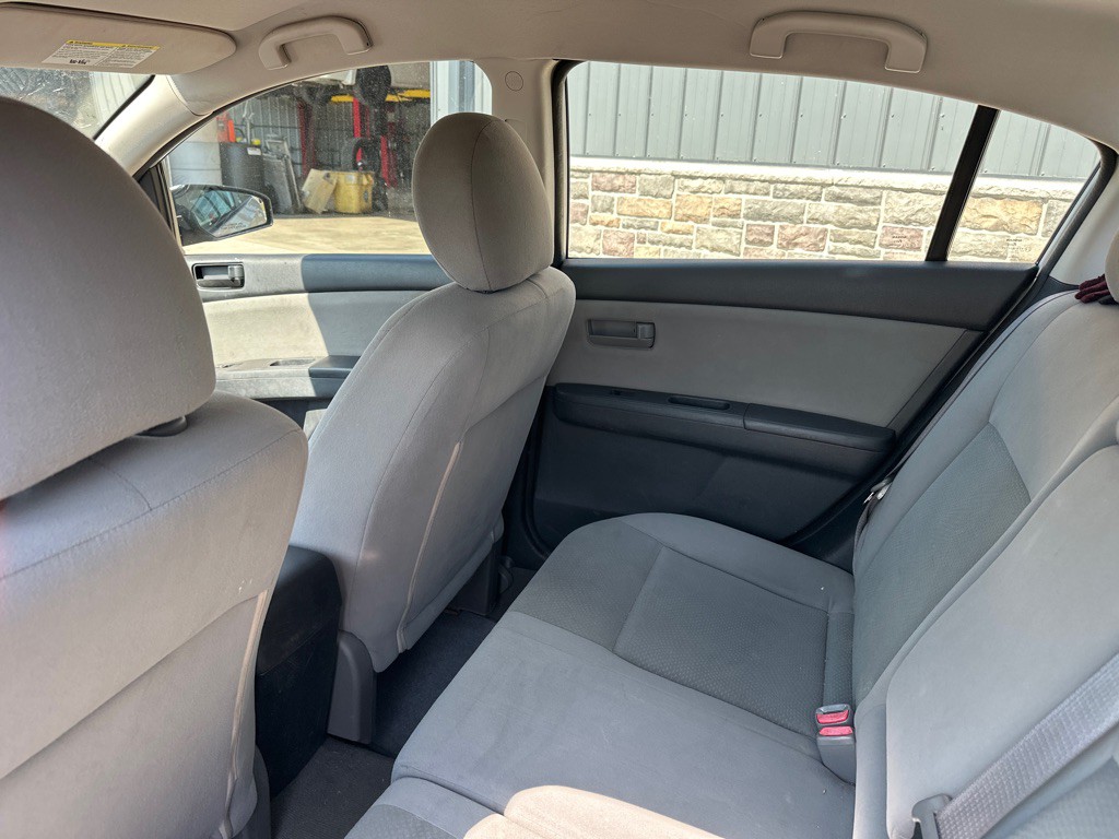 2012 Nissan Sentra Image 9
