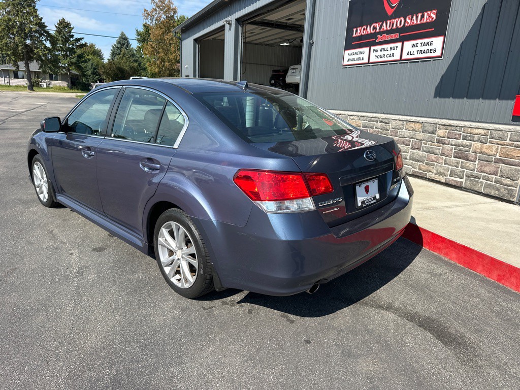 2014 Subaru Legacy Image 3