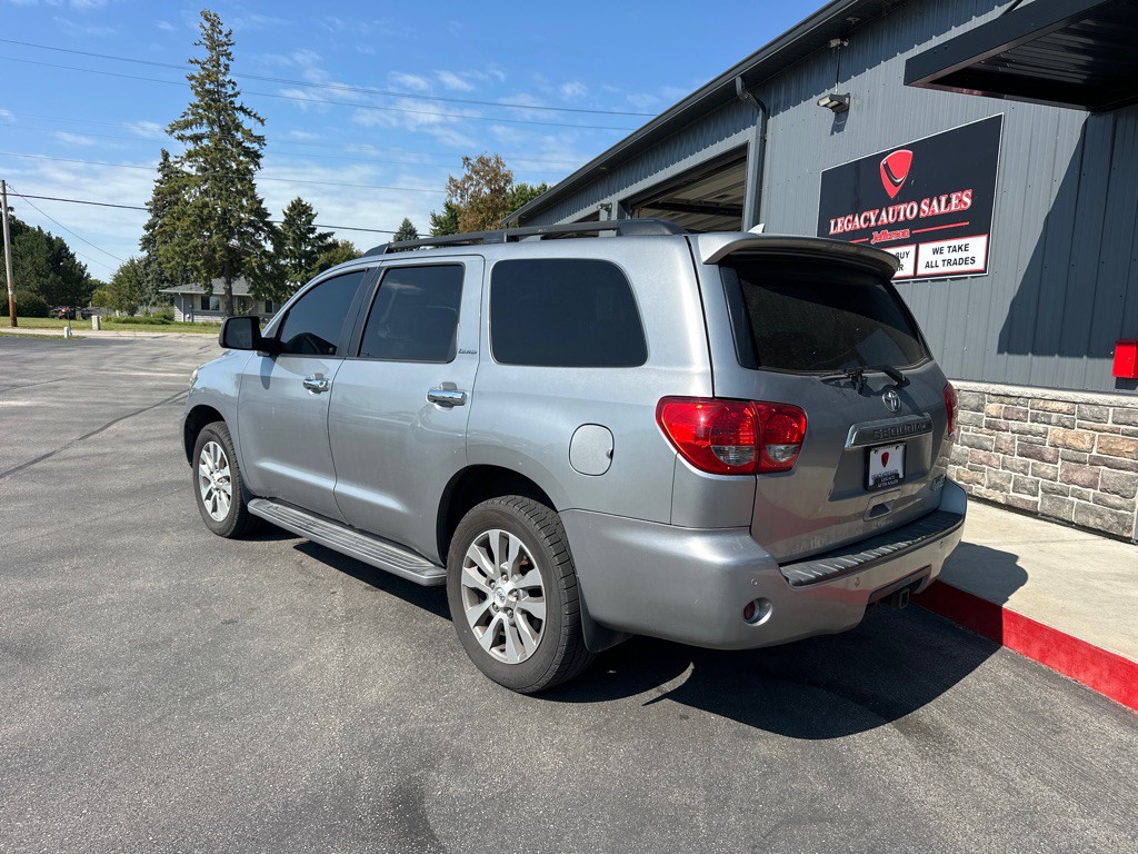 2011 Toyota Sequoia Image 3
