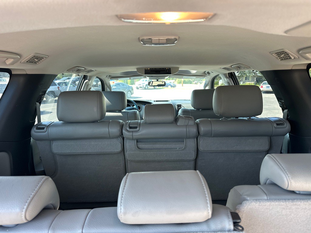 2011 Toyota Sequoia Image 6