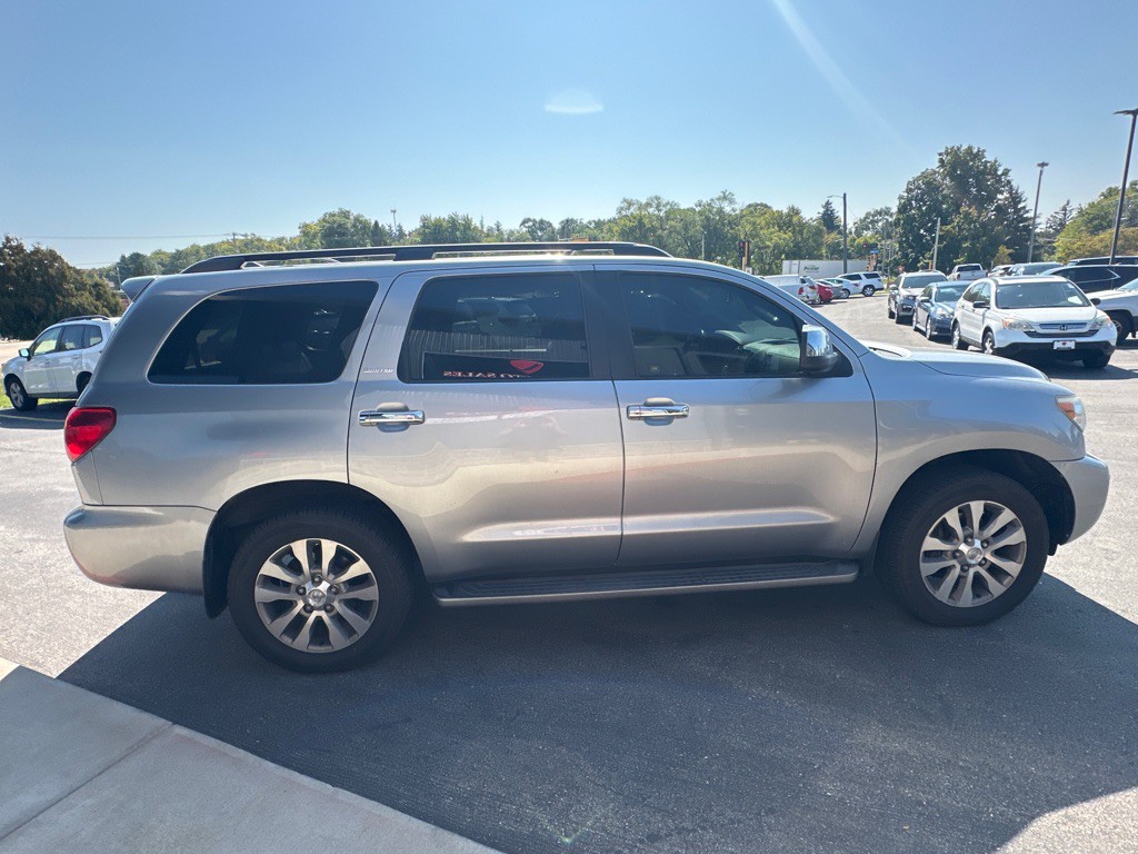 2011 Toyota Sequoia Image 8