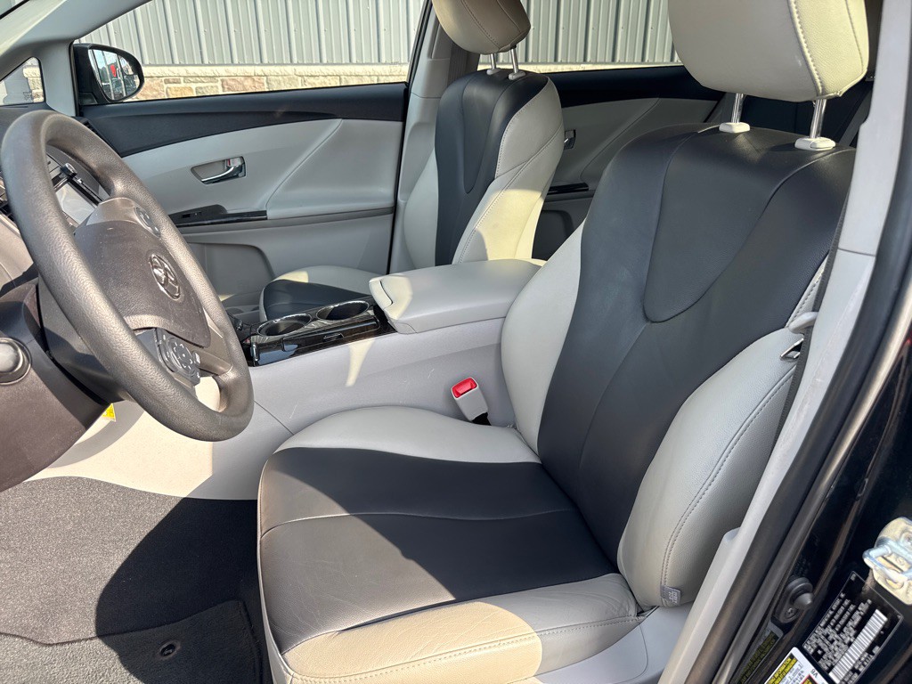 2015 Toyota Venza Image 8