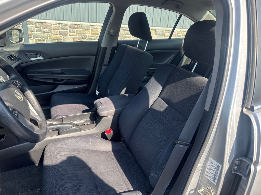 2012 Honda Accord Image 8