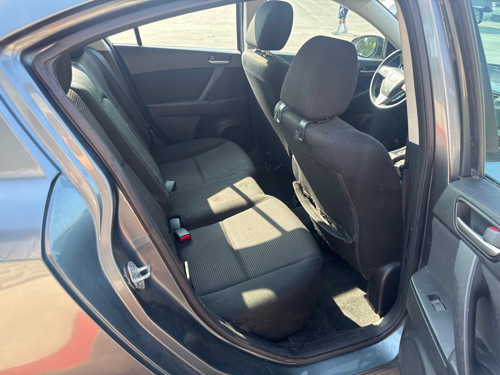 2012 Mazda Mazda3 Image 10