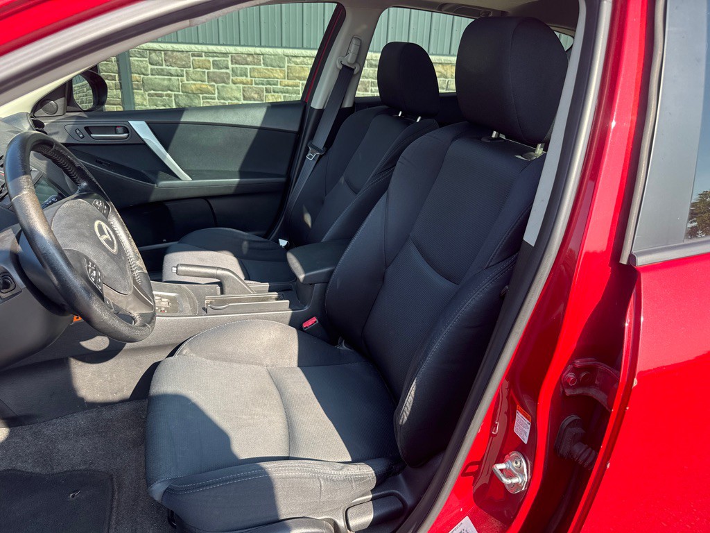 2010 Mazda Mazda3 Image 8