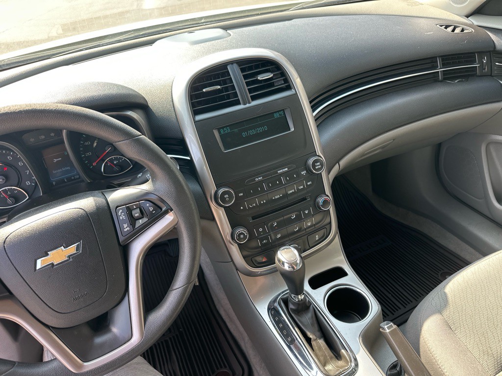 2014 Chevrolet Malibu Image 12