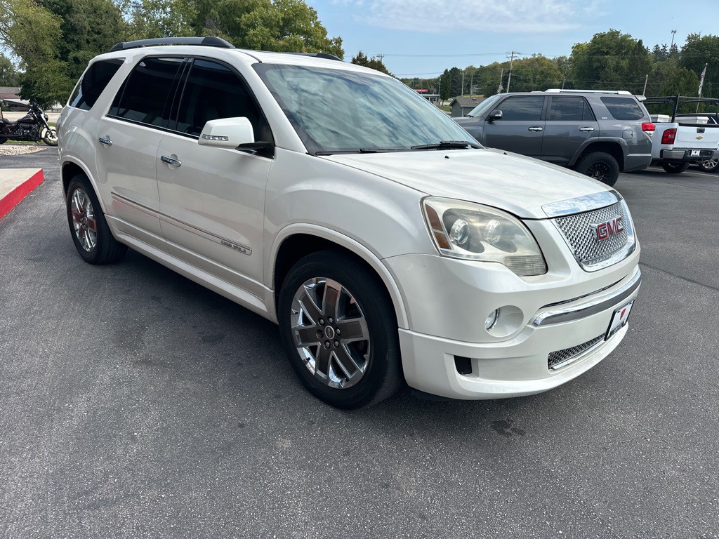 2011 GMC Acadia Image 9