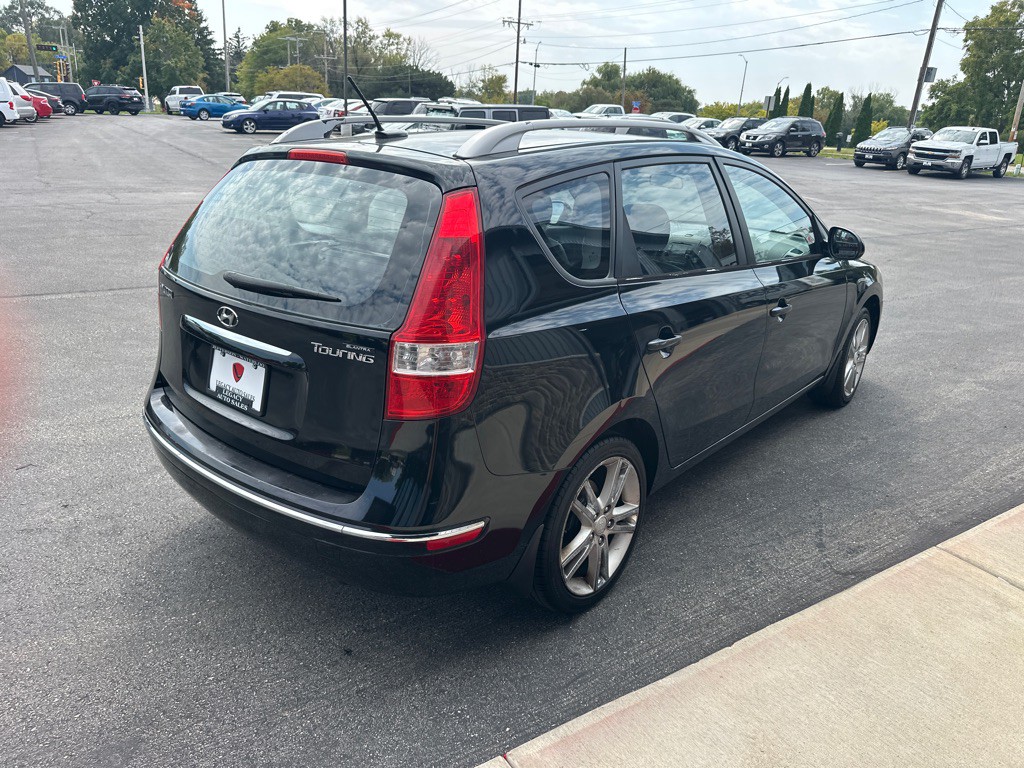 2011 Hyundai Elantra Image 5