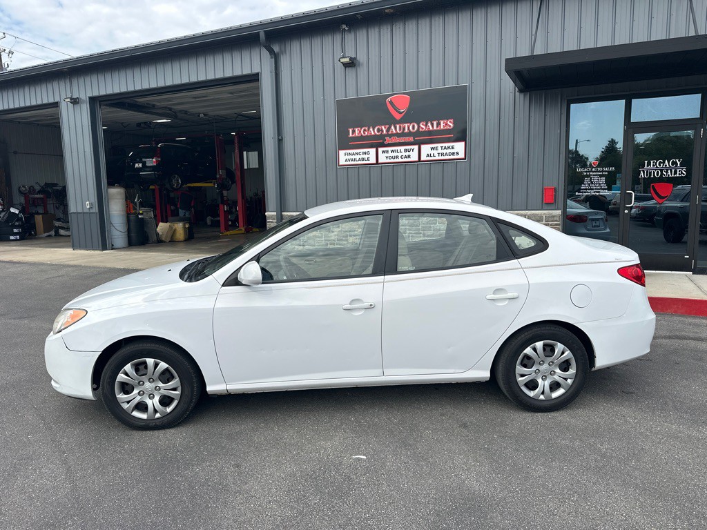 2010 Hyundai Elantra Image 2