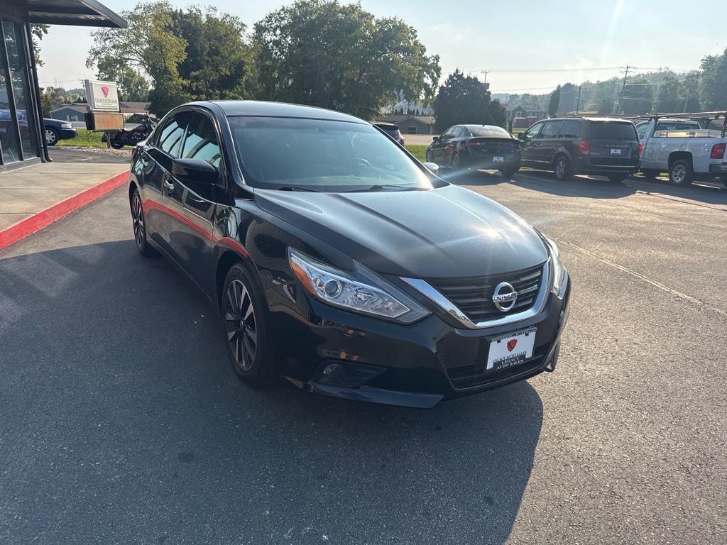 2018 Nissan Altima Image 7