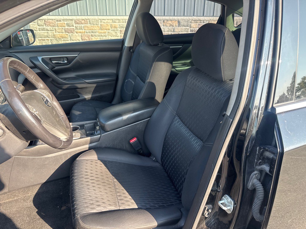 2018 Nissan Altima Image 8