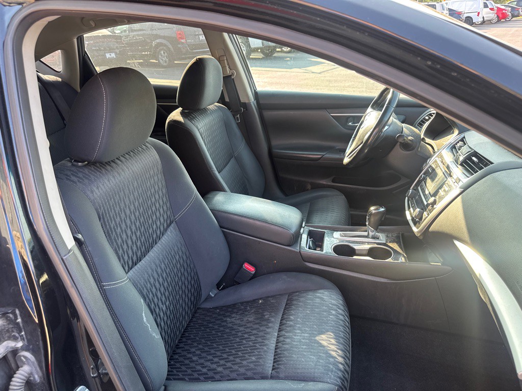 2018 Nissan Altima Image 12