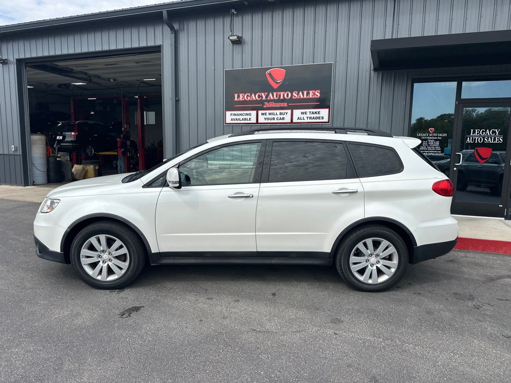 2013 Subaru Tribeca Image 2