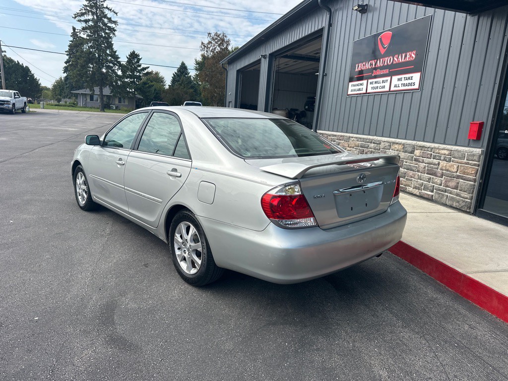 2005 Toyota Camry Image 3
