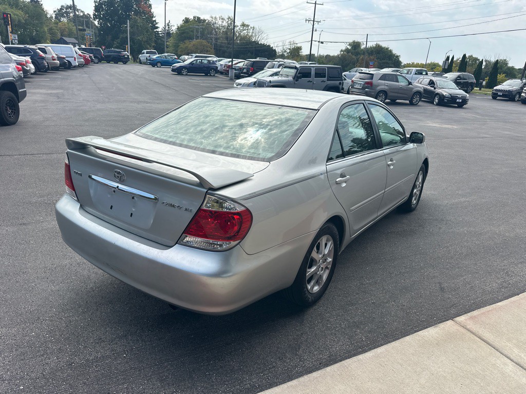 2005 Toyota Camry Image 5