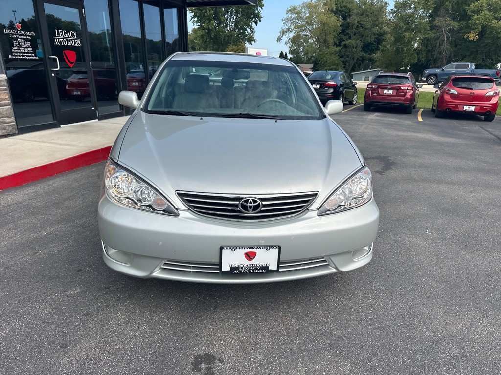 2005 Toyota Camry Image 8