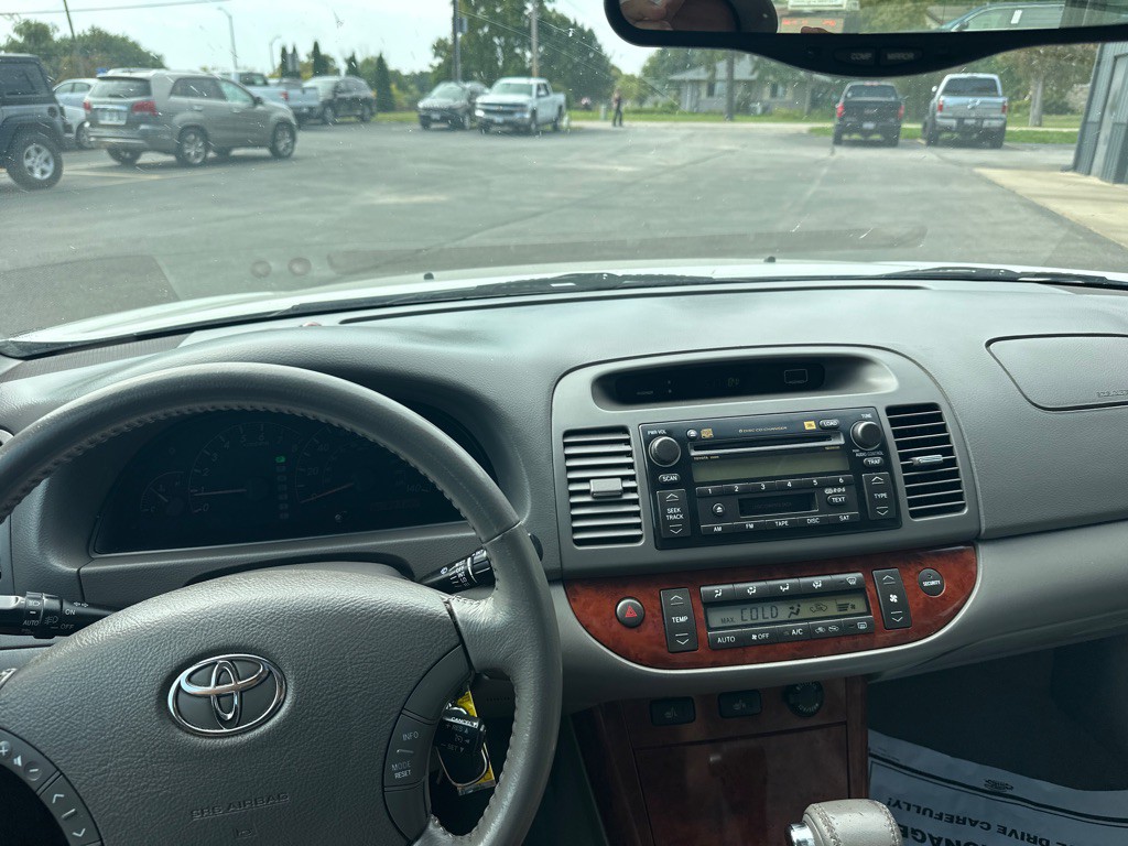 2005 Toyota Camry Image 13