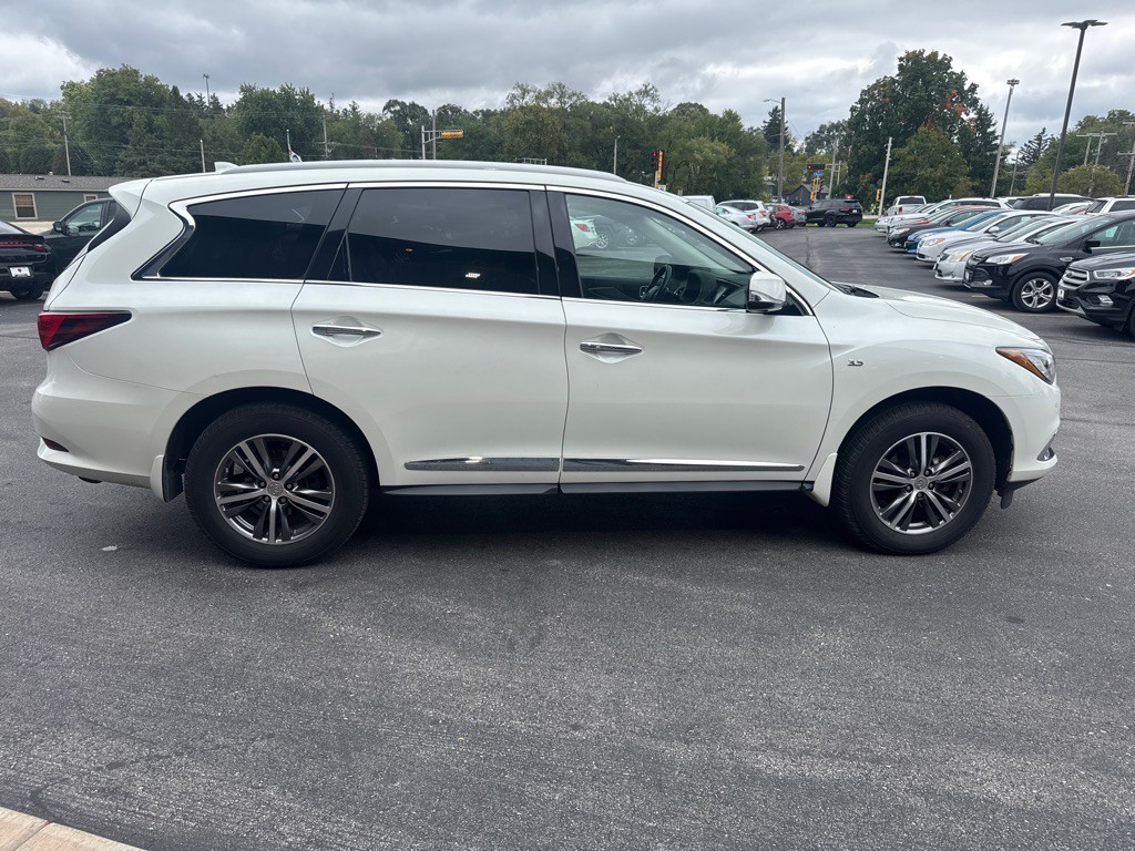 2017 INFINITI QX60 Image 6