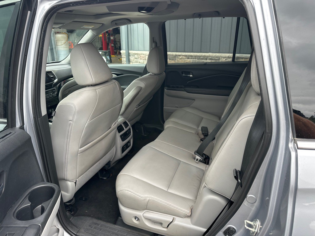 2020 Honda Pilot Image 9