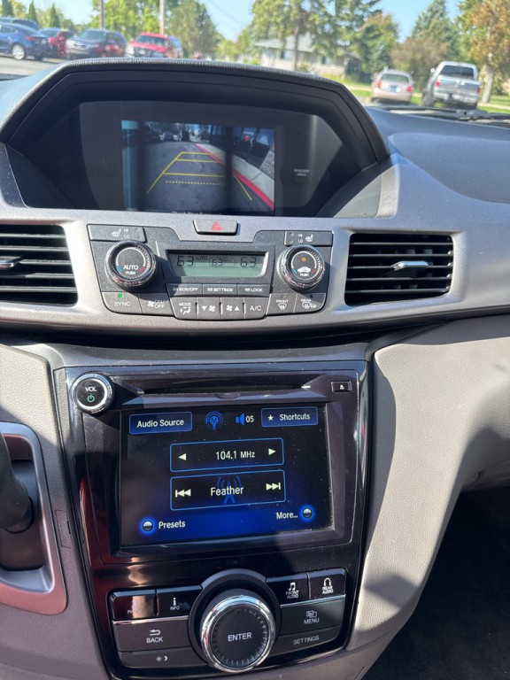 2016 Honda Odyssey Image 10