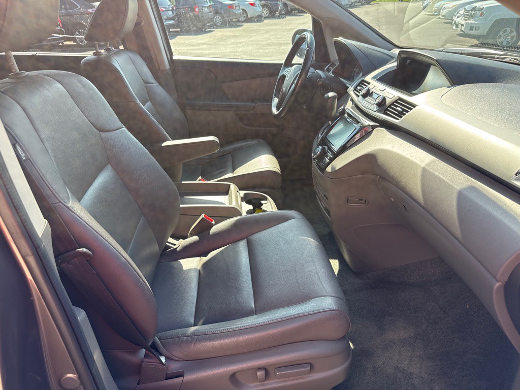 2016 Honda Odyssey Image 16