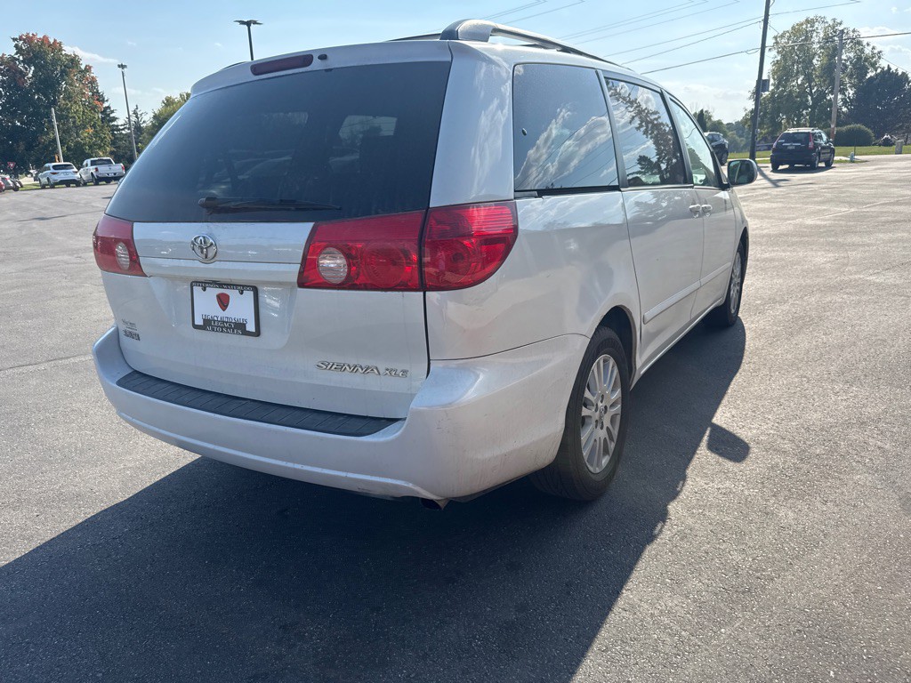 2008 Toyota Sienna Image 5
