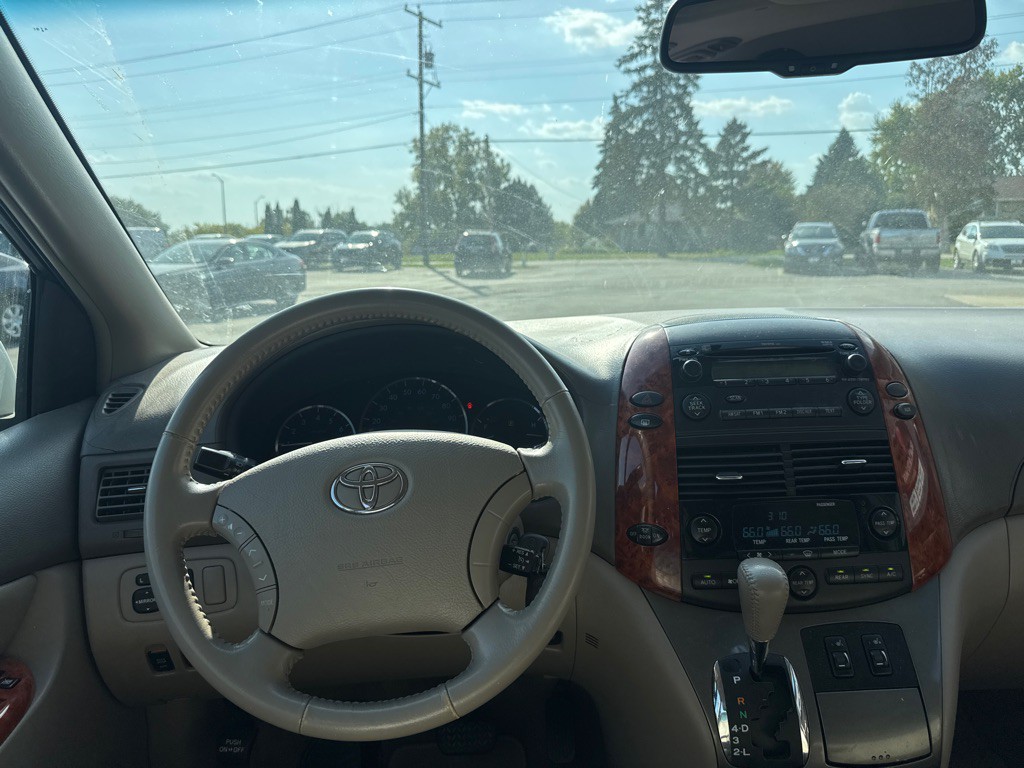 2008 Toyota Sienna Image 11