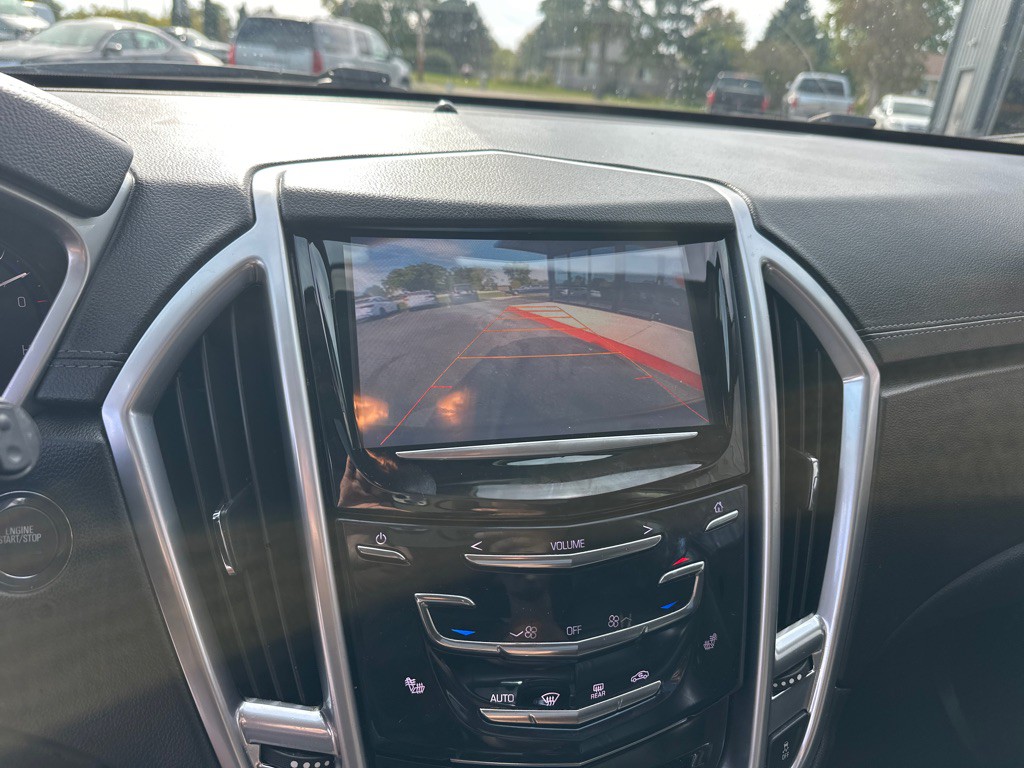 2016 Cadillac SRX Image 16