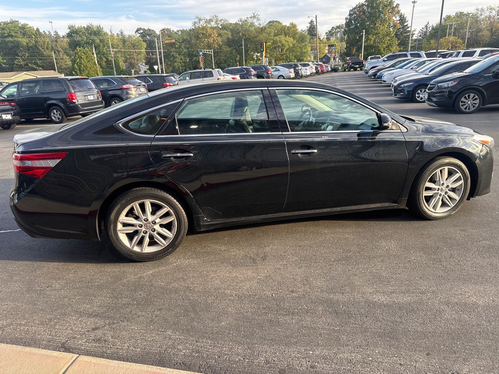 2013 Toyota Avalon Image 4