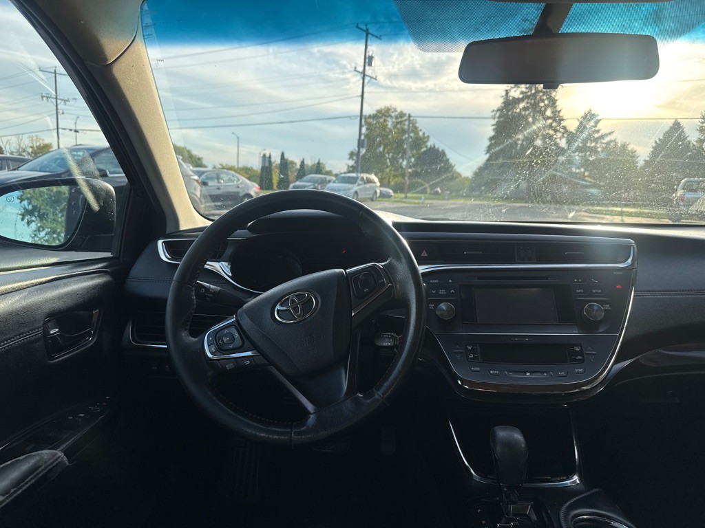 2013 Toyota Avalon Image 8